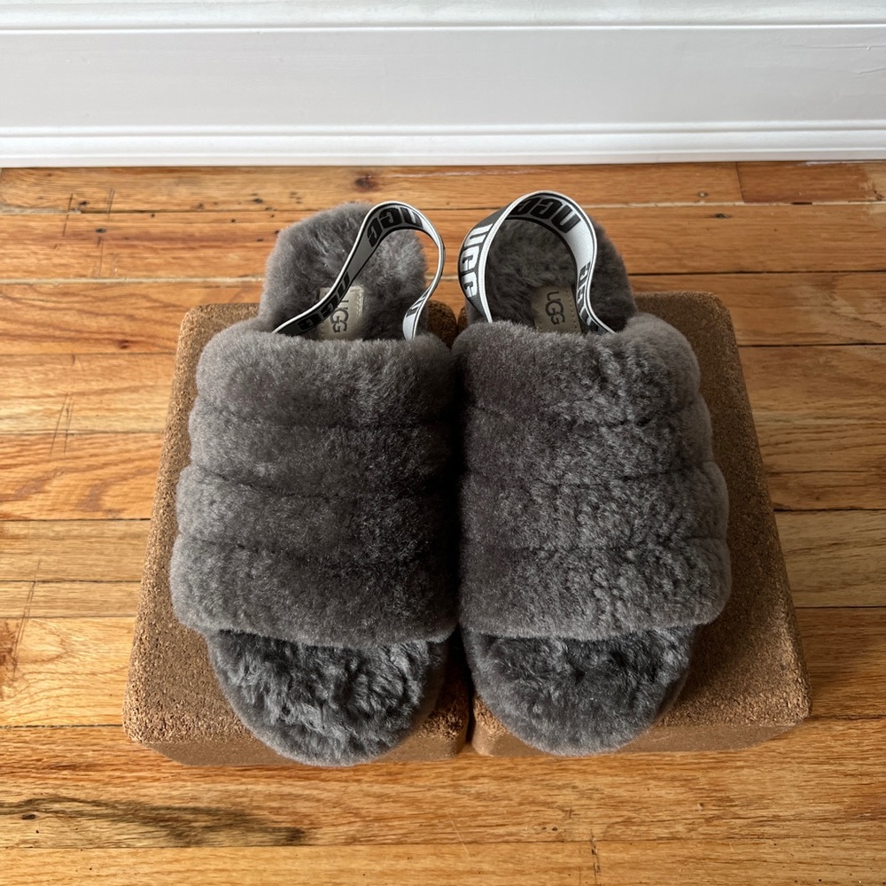UGG Fluff Yeah Slide / Charcoal / 7
